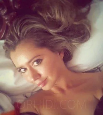 Laura escort Praha