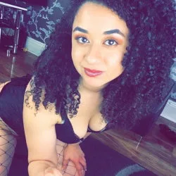 Agamona escort Praha