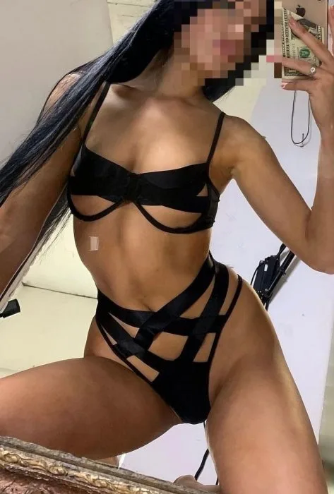Alina escort Praha